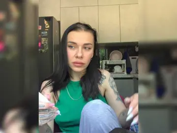 MaidenCrystal  live sex cam