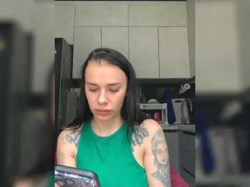 MaidenCrystal  live sex cam