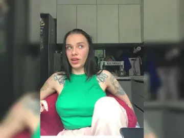 MaidenCrystal  live sex cam