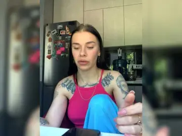MaidenCrystal  live sex cam