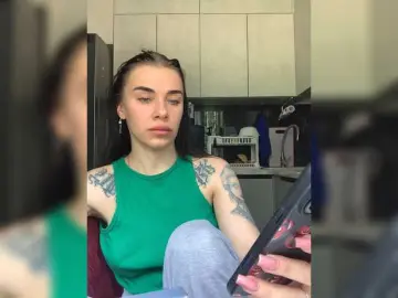 MaidenCrystal  live sex cam