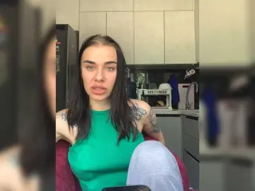 MaidenCrystal  live sex cam