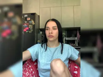 MaidenCrystal  live sex cam