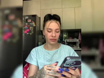 MaidenCrystal  live sex cam