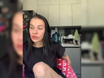 MaidenCrystal  live sex cam