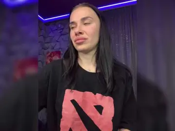 MaidenCrystal  live sex cam