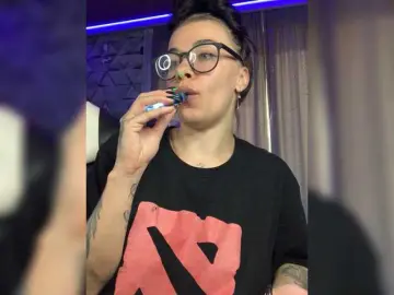 MaidenCrystal  live sex cam