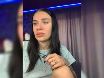 MaidenCrystal  live sex cam