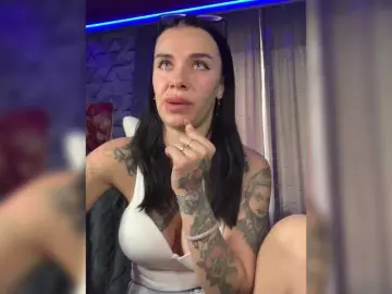 MaidenCrystal  live sex cam