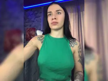 MaidenCrystal  live sex cam
