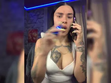 MaidenCrystal  live sex cam