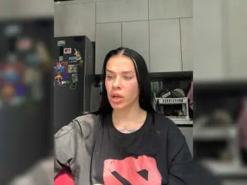 MaidenCrystal  live sex cam