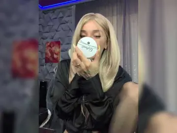 MaidenCrystal  live sex cam