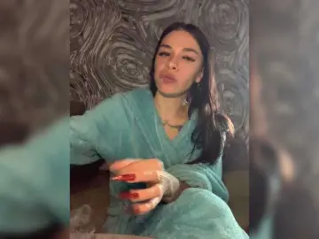 MaidenCrystal  live sex cam