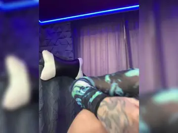 MaidenCrystal  live sex cam