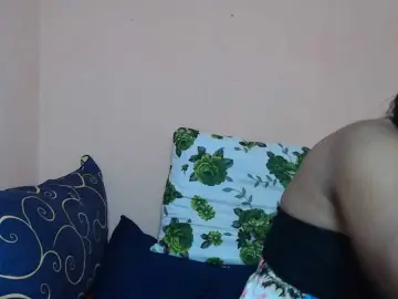 Rsylvie  live sex cam