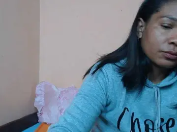 Rsylvie  live sex cam