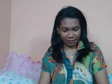 Rsylvie  live sex cam