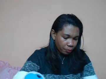Rsylvie  live sex cam