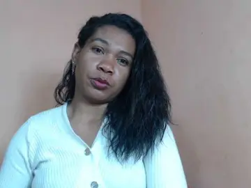 Rsylvie  live sex cam