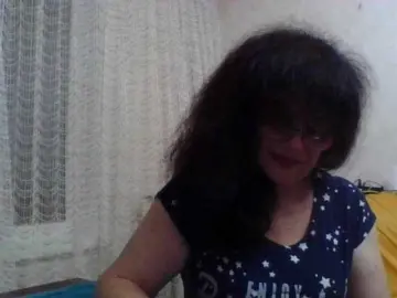 Sylvia-5  live sex cam