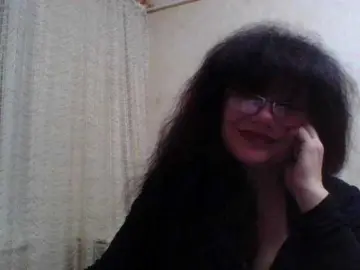 Sylvia-5  live sex cam