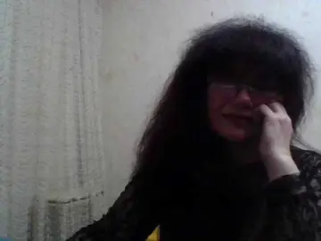 Sylvia-5  live sex cam