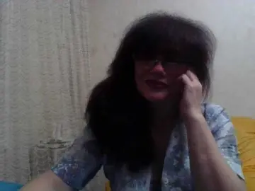 Sylvia-5  live sex cam