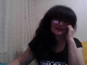 Sylvia-5  live sex cam