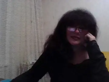 Sylvia-5  live sex cam