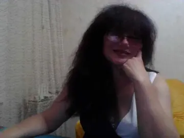Sylvia-5  live sex cam