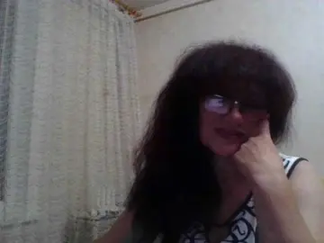 Sylvia-5  live sex cam