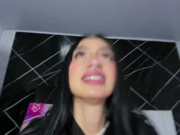 Candy-leila  live sex cam