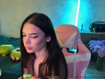 BabyCutiee  live sex cam