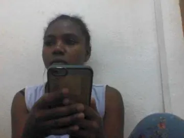 Cutie12  live sex cam