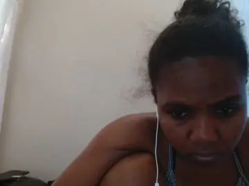 Cutie12  live sex cam