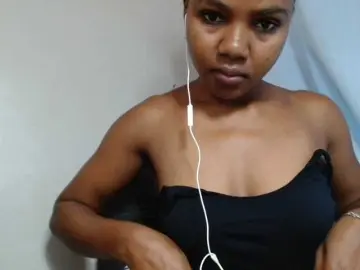 Cutie12  live sex cam