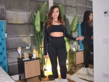 ElefteriaBlys  live sex cam