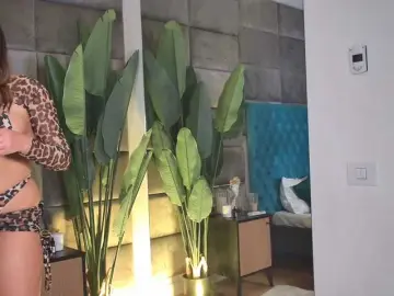 ElefteriaBlys  live sex cam