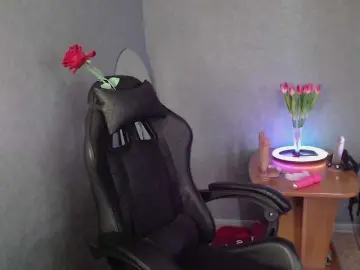 LindaElosiMilf  live sex cam