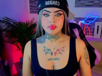 Nikiniki001  live sex cam