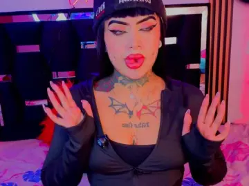 Nikiniki001  live sex cam