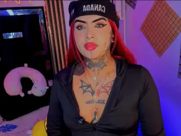 Nikiniki001  live sex cam