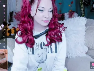 SweetAsssNuka  live sex cam