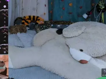 SweetAsssNuka  live sex cam