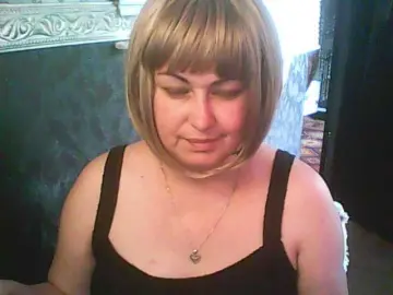 Gospoja69  live sex cam