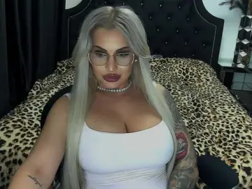 Lovelyblondyx  live sex cam