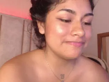 ChantalPetit  live sex cam
