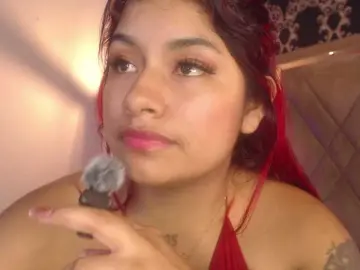 ChantalPetit  live sex cam