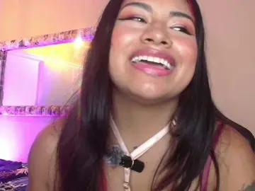 ChantalPetit  live sex cam